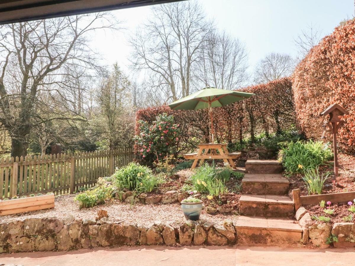 Upper Barn Cottage Minehead Exterior photo